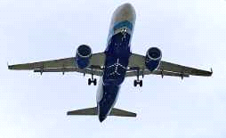 इंडिगो की एक हजार से ज्यादा उड़ानें रद्द, चार सदस्यीय जांच समिति गठित