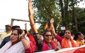 प्रियांक ने तेजस्वी को 