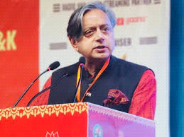 थरूर बोले, जम्मू-कश्मीर की स्थिति में सुधार, वहां मुझे पॉजिटिव महसूस हुआ