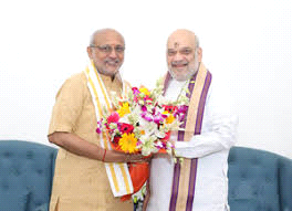 योगी ने पूर्व कुलपति हरेराम त्रिपाठी के निधन पर शोक जताया