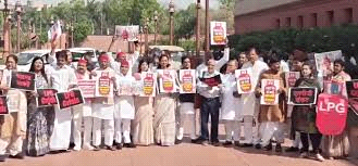 राज्यसभा में एलपीजी संकट पर हंगामा