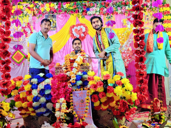 भागवत कथा में गूंजा धर्म और भक्ति का संदेश: मेथीटीकुर में कथा व्यास आचार्य हर्षित तिवारी जी महाराज ने कृष्ण लीलाओं संग अवतार के महत्व को बताया